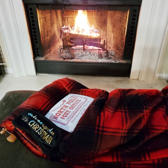 Buffalo Plaid Plush Throw & Christmas Sleep Mask - Picture 7 of 7